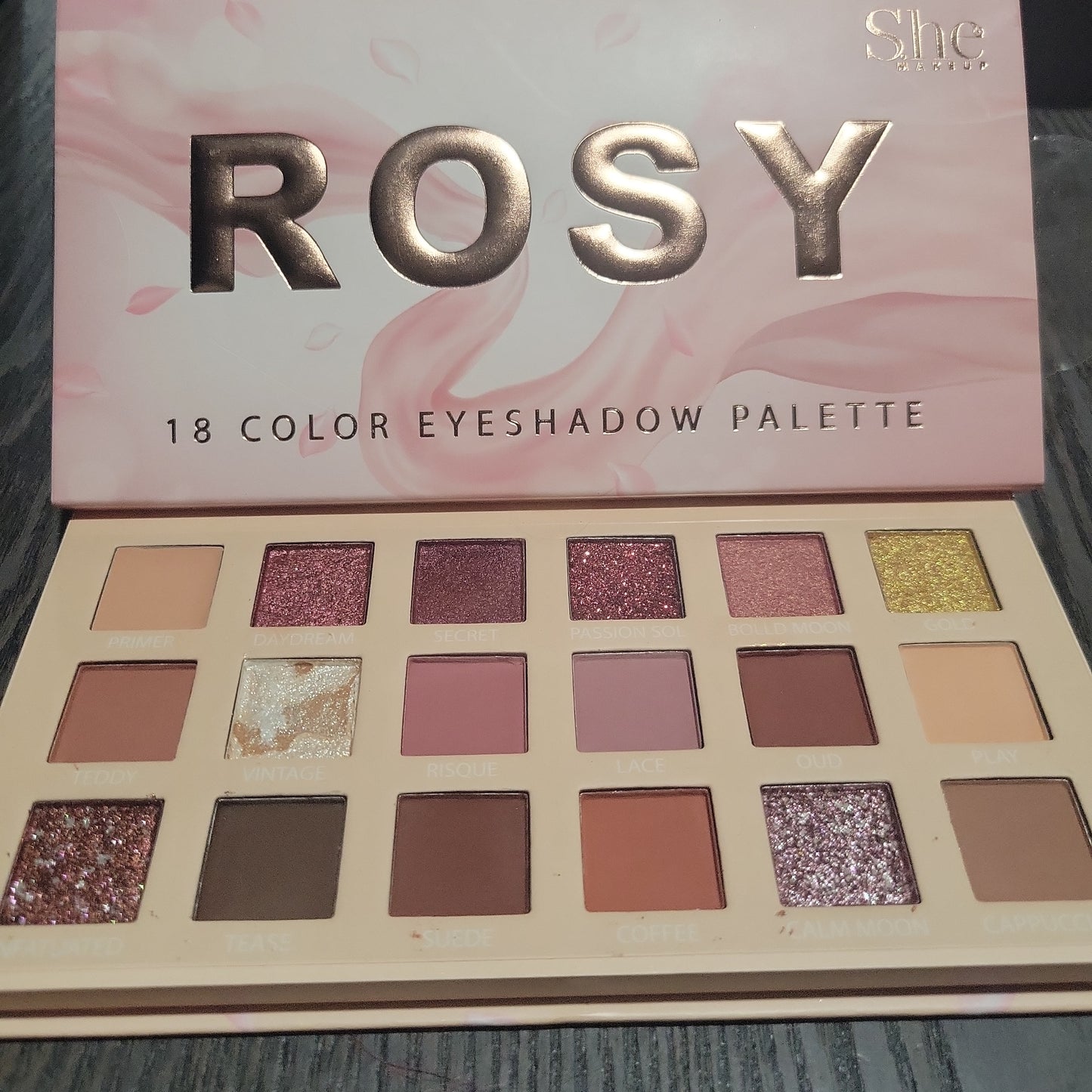 ROSY Eyeshadow Palette.